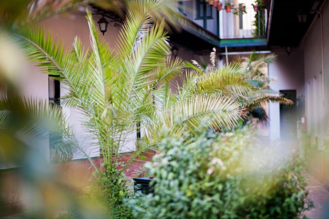 Alohamundi Lumbreras I Apartment Seville Exterior photo